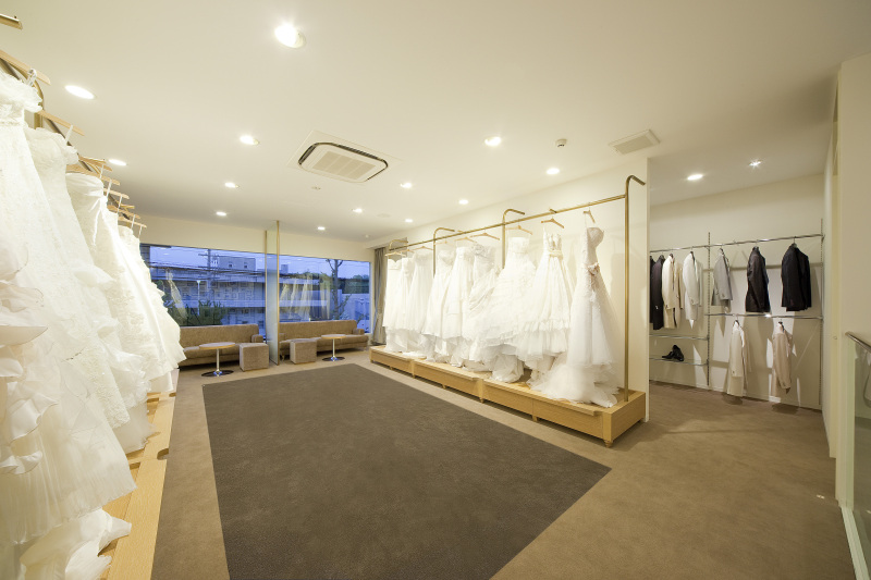 花嫁和婚_衣装の試着ができる