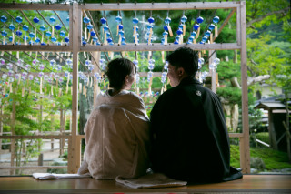 花嫁和婚_〈正寿院〉ハートの窓や風鈴祭りなど、可愛いがあふれるロケーション