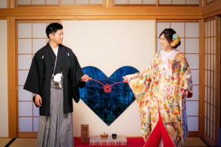 花嫁和婚_〈正寿院〉ハートの窓や風鈴祭りなど、可愛いがあふれるロケーション