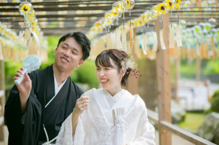 花嫁和婚_〈正寿院〉ハートの窓や風鈴祭りなど、可愛いがあふれるロケーション