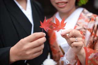 花嫁和婚_〈正寿院〉ハートの窓や風鈴祭りなど、可愛いがあふれるロケーション