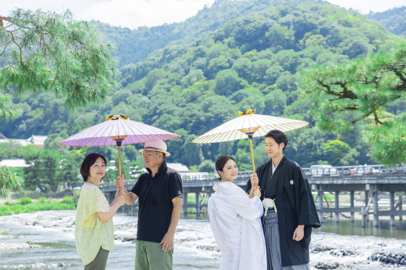 花嫁和婚_家族・友人を撮影に呼べる