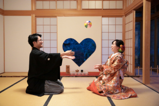 花嫁和婚_〈正寿院〉ハートの窓や風鈴祭りなど、可愛いがあふれるロケーション