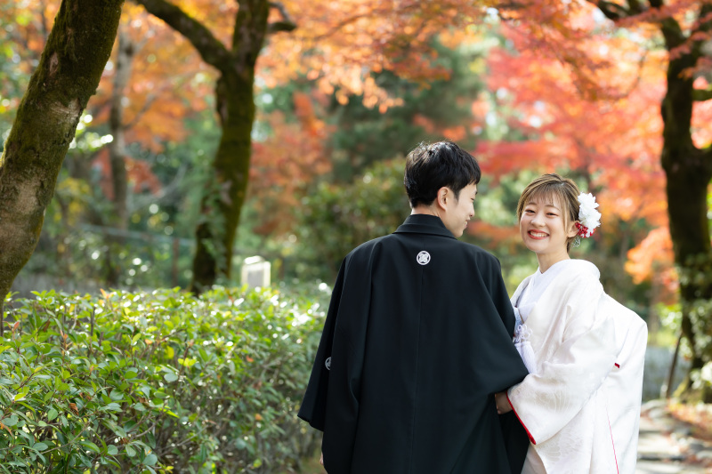 【10月.11月.12月撮影の方限定!】〈和装2点 &色掛下+小物 〉ロケ撮影【色打掛1点&白無垢1点/全データ/アルバム付】