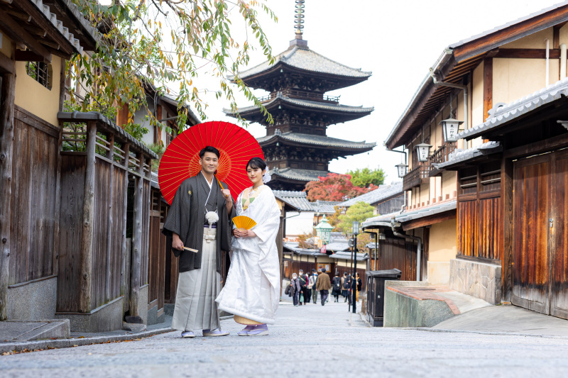 〈和装2点 &色掛下+小物 〉ロケ撮影【350カットデータ・アルバム◇色打掛1点&白無垢1点+ロケ地はコースから】