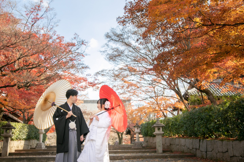 【10月.11月.12月撮影の方限定!】和装とドレスでロケ撮影【打掛1点&ドレス1点+ロケ地2箇所/全データお渡し】