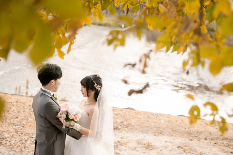 【10月.11月.12月撮影の方限定!】和装とドレスでロケ撮影【打掛1点&ドレス1点+ロケ地2箇所/全データお渡し】