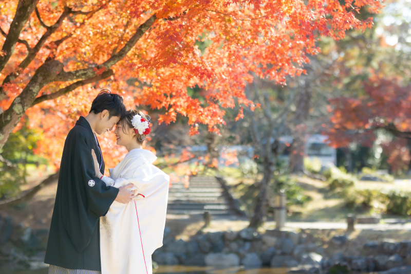 【10月.11月.12月撮影の方限定!】〈和装2点 &色掛下+小物 〉ロケ撮影【色打掛1点&白無垢1点/全データ/アルバム付】