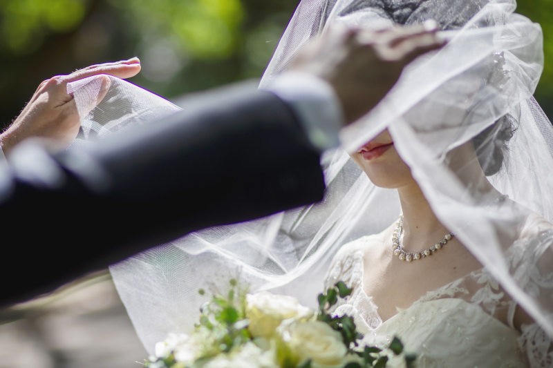 【10月.11月.12月撮影の方限定!】〈洋装2点〉ロケ撮影【ウェディング1点&カラー1点+ロケ地2箇所/全データ/アルバム付】