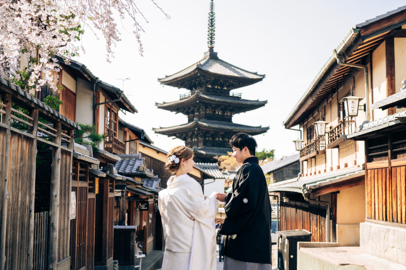 祇園・東山・円山・白川・鴨川からロケ地2箇所〈和装1点〉【250カットデータ・アルバム/和装1点+ロケ地2箇所】