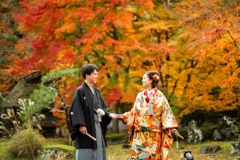 秋の超早得!≪10月~12月撮影される方限定≫和装「極」プラン【ロケ地2箇所・お衣装 新郎様2点 / 新婦様3点】