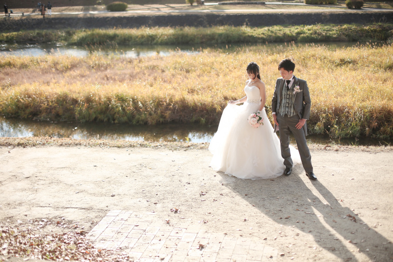 【10月.11月.12月撮影の方限定!】和装とドレスでロケ撮影【打掛1点&ドレス1点+ロケ地2箇所/全データお渡し】