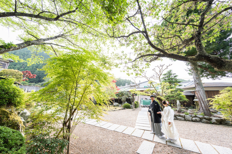 正寿院〈和装1点〉ロケ撮影【150カットデータ・アルバム◇色打掛or白無垢1点+ロケ地送迎付き】