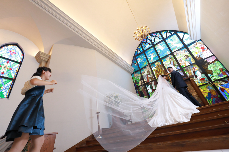 ベールを広げて