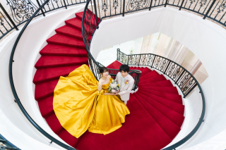 定番の洋装2着、教会と披露宴会場で　〈白ドレス＆色ドレス結婚式前撮りロケ〉