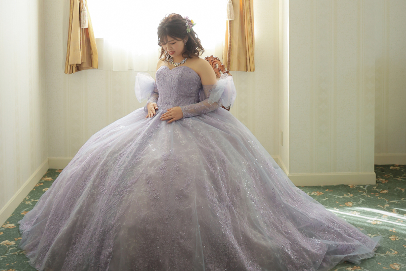 お腹の赤ちゃんと一緒に!マタニティウェディングフォト 〈色ドレスロケ〉