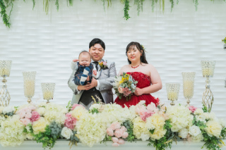 お子様と一緒に家族の思い出に　〈白ドレス＆色ドレス結婚式前撮りロケ〉 