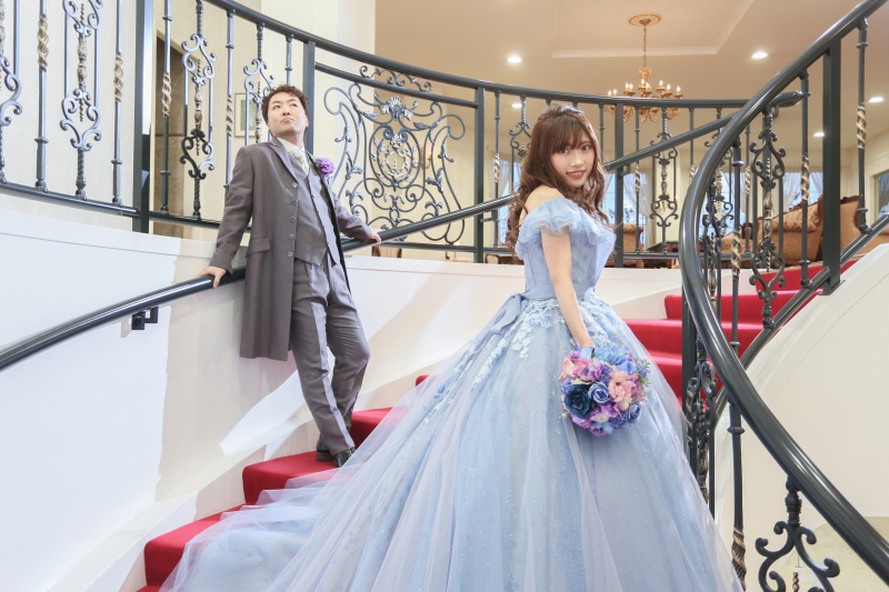 赤絨毯の螺旋階段