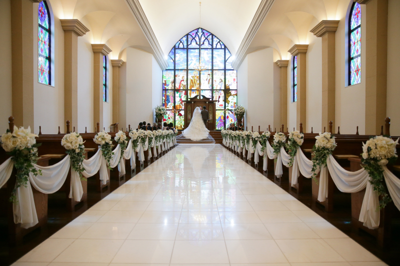 ドレスが映える大聖堂