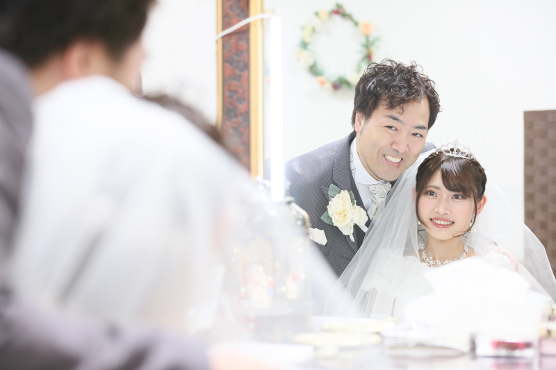 まずはウェディングドレスから