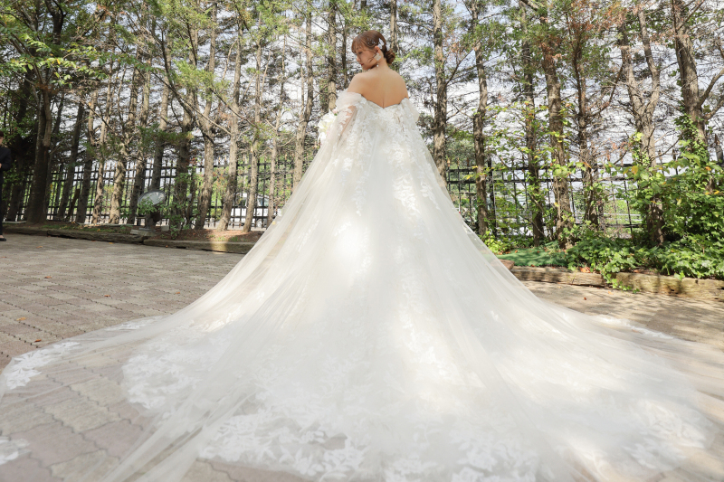 ボリュームたっぷりのドレス