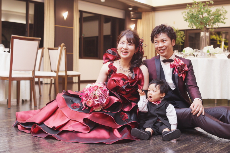 お子様と贅沢に衣装4着ロケーション　〈白ドレス＆色ドレス2着＆色打掛ロケ〉