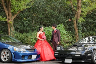 家族と愛車と一緒にこだわりのロケーションフォト　〈白ドレス＆色ドレスロケ〉