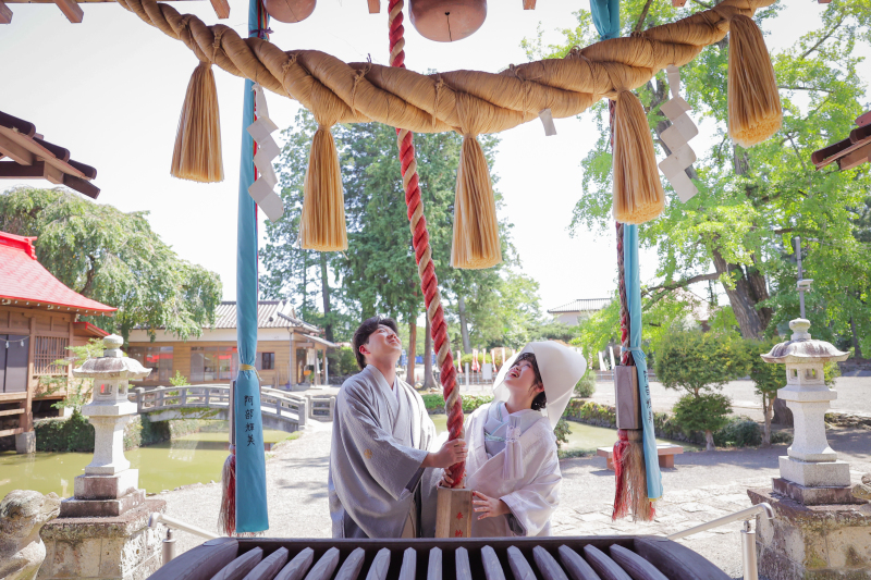 たくさんの家族や友人に見守られて 〈白無垢&色打掛&白ドレスロケ〉