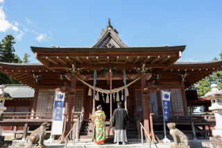 神社と教会と披露宴会場と豊富な撮影スポットで　〈白ドレス＆色打掛ロケ〉 
