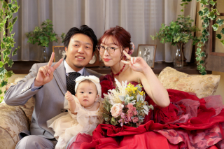 お子様と、親御様と3世代そろってフォトウェディング　〈白ドレス＆色ドレスロケ〉