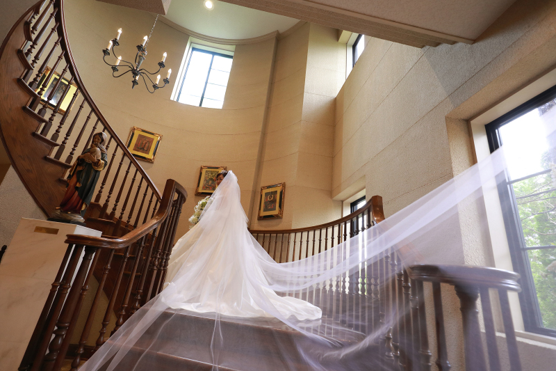 教会螺旋階段から