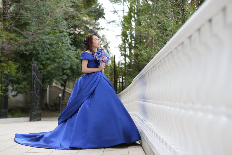 ブルーのドレスにチェンジ！