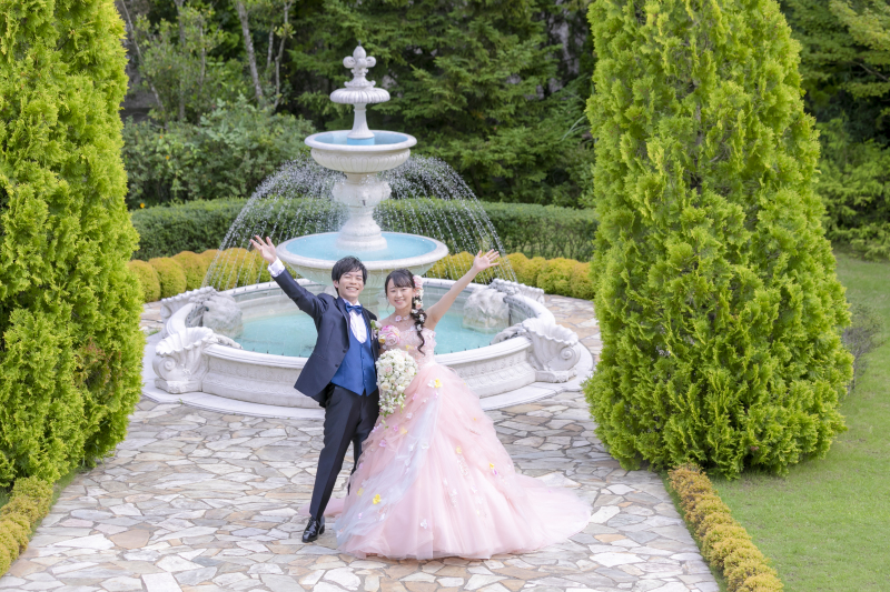 噴水付きのプライベートガーデン