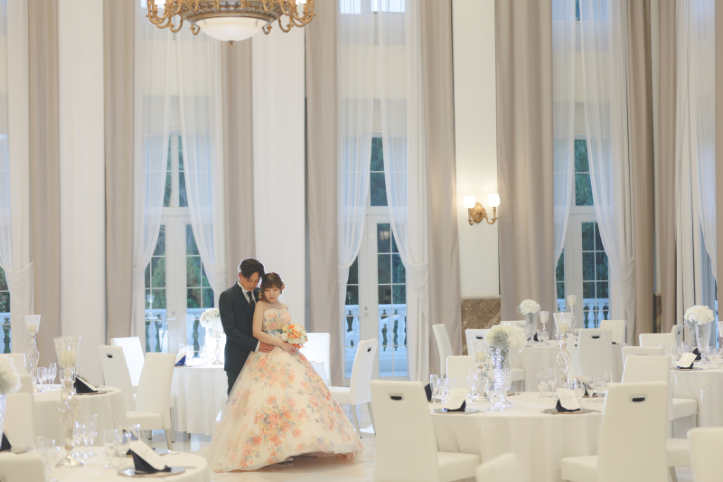 華やかな披露宴会場