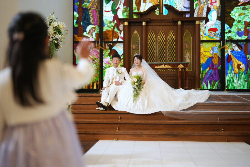 お子様が見守る中で