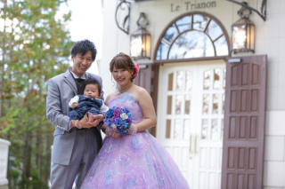 洋装2着・お子様とパパママフォトウェディング　〈白ドレス＆色ドレスロケ〉 