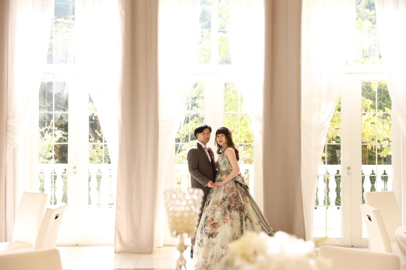 緑を望む披露宴会場