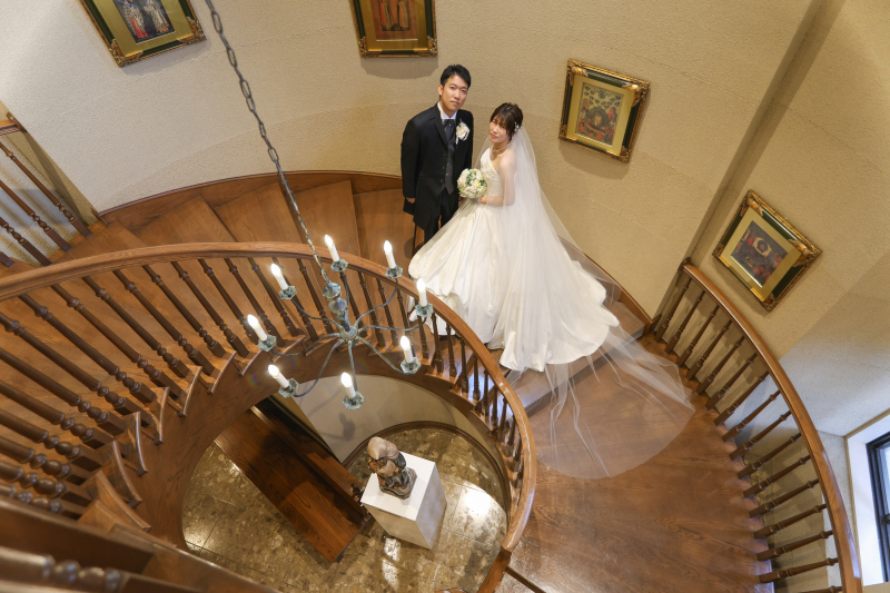 教会ロビーの螺旋階段