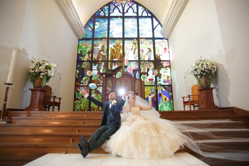 壁一面のステンドグラス