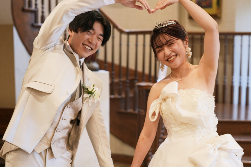 家族と一緒にウェディングドレスで教会ロケ　〈白ドレスロケ〉 