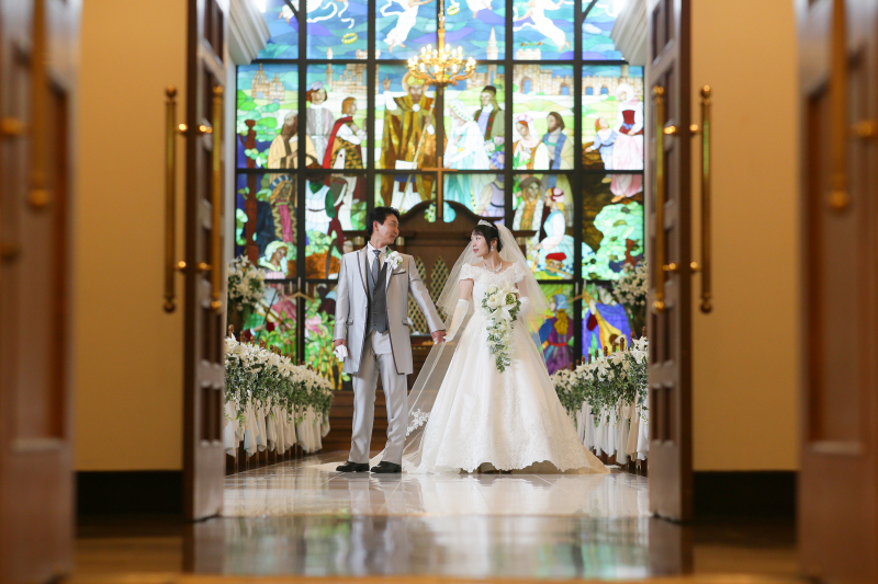 壁一面のステンドグラス