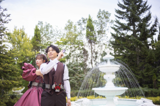 好きなキャラクターになりきって非日常会場でロケーション　〈色ドレスロケ〉 