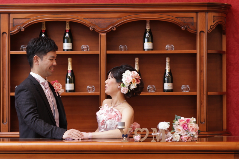 バーカウンターにて