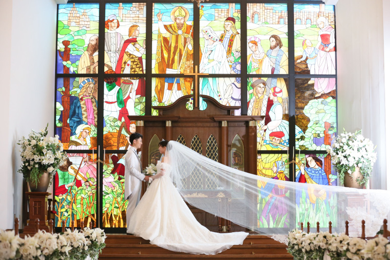 教会から撮影スタート