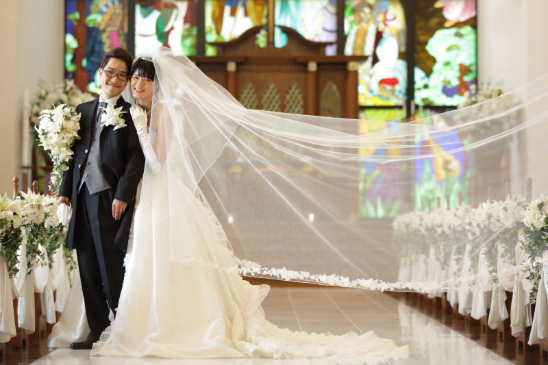 ベールを広げて