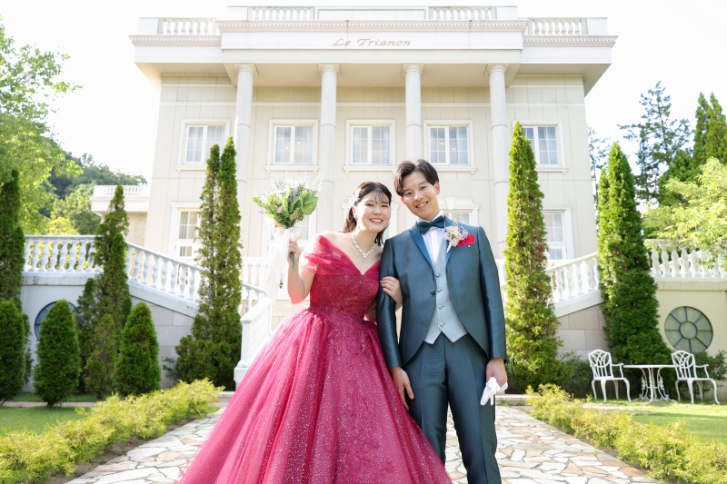 外観をバックに