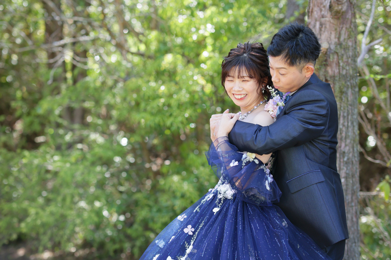 2着目は青のカラードレスで