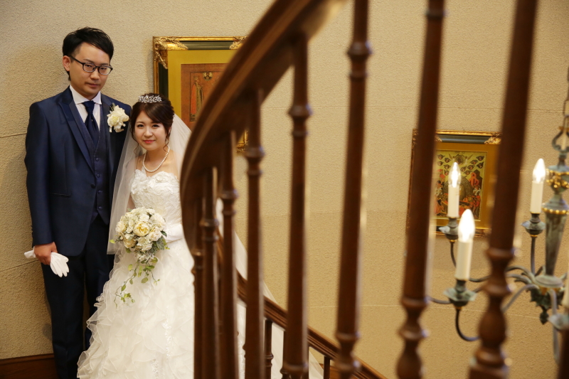 王道のウェディングドレスで教会フォト　〈白ドレスロケ〉 