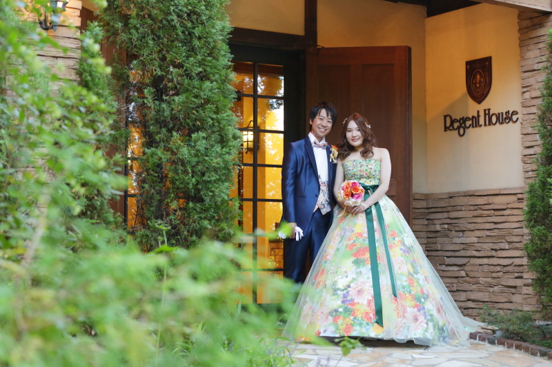 森の中の小さな一軒家