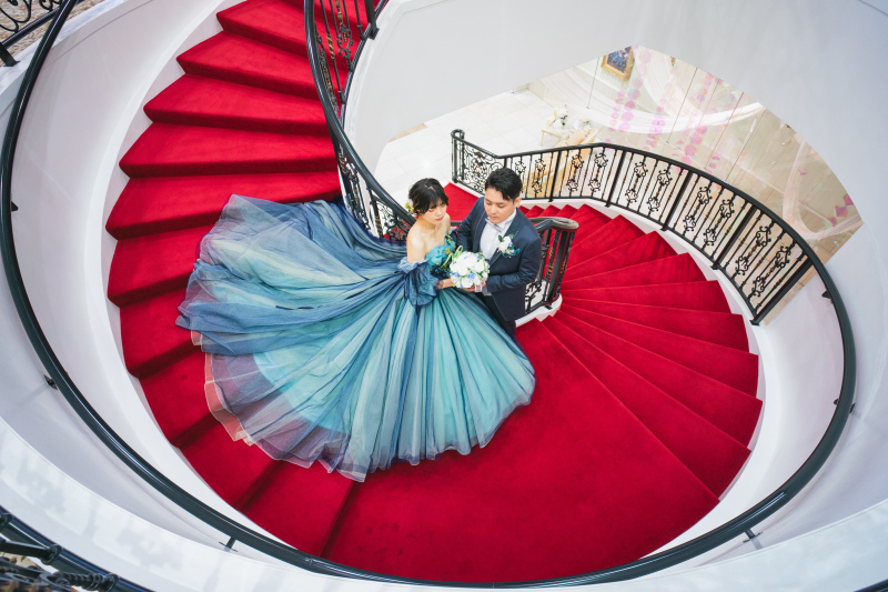 教会・披露宴会場・ガーデンで 〈白ドレス&色ドレス結婚式前撮りロケ〉